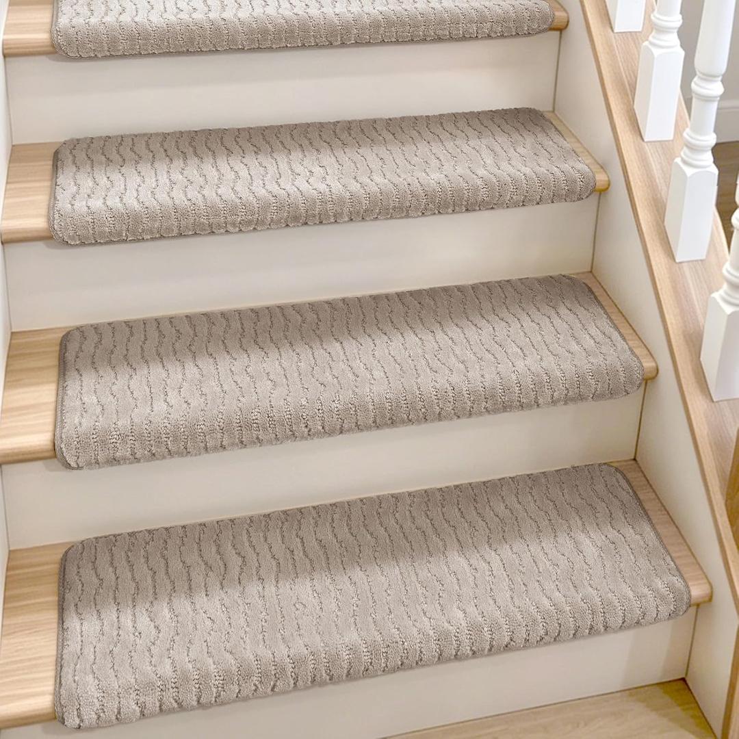 Domnesto Rounded Bullnose Carpet Stair Treads - 15 Pack, 32"
Thick Cushioned Peel & Stick Self-Adhesive Backing Textured Cut & Loop Surface Soft Plush Tape-Free Pet Friendly