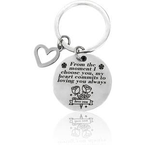 Couple Keychain I Love You Keychain As a Valentine's Day gift for Your Boyfriend, or as a Aomantic Gifts for Him As Special Gifts from Wife to Husband