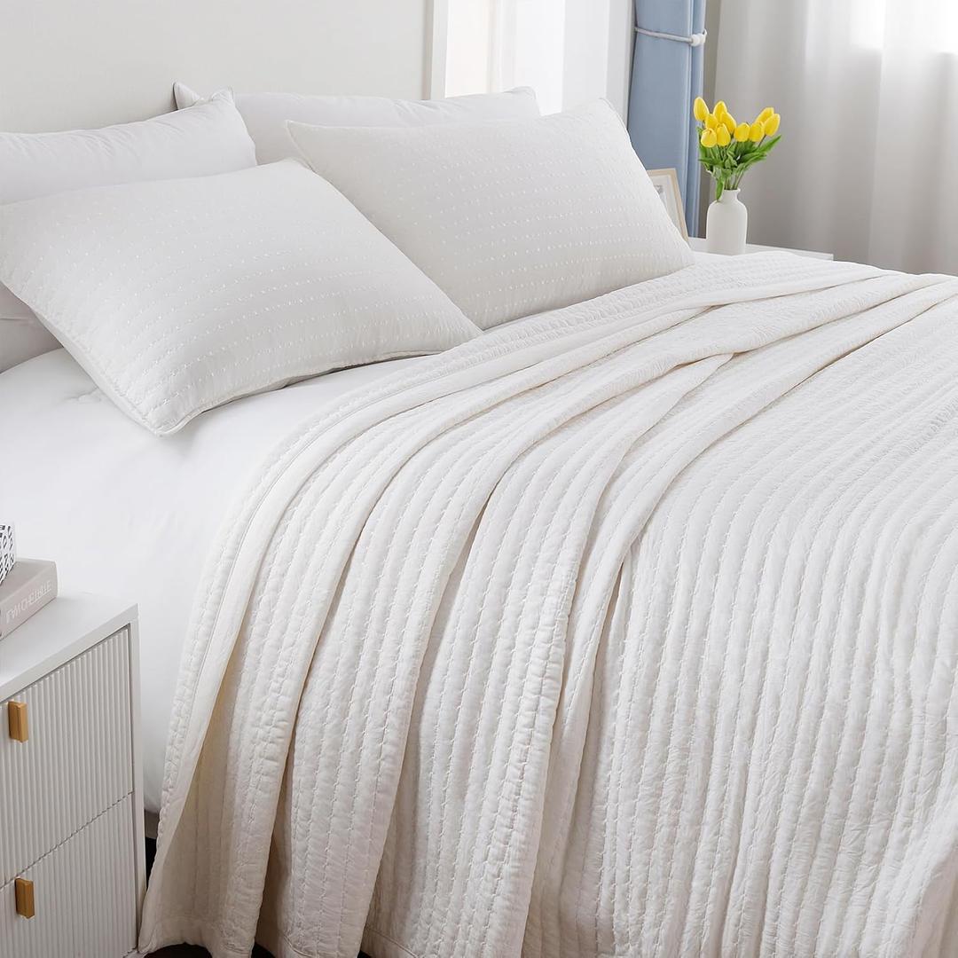 King Quilt Set  104"x90" Soft Washed 3-Layer Lightweight Bedspread with Multi-Lock Quilting, Minimalist Nordic Bedding, All-Season Quilt Set for Spring & Summer (1 Quilt + 2 Pillow Shams),Ivory