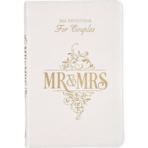Me. Mrs. 366 Devotions for Couples Booklet  Joanna Teigen (Author), Rob Teigen (Author