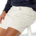 Amazon Essentials Men's Straight-Fit 7" Inseam Stretch 5-Pocket Shorts (White)