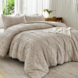 DelightHome Queen Comforter Set Khaki, 3 Pieces Boho Tufted Lightweight Fall Bedding Comforter Set for Queen Bed, Soft Fluffy Bed Comforter Tan (90x90In Comforter & 2 Pillowcases)
