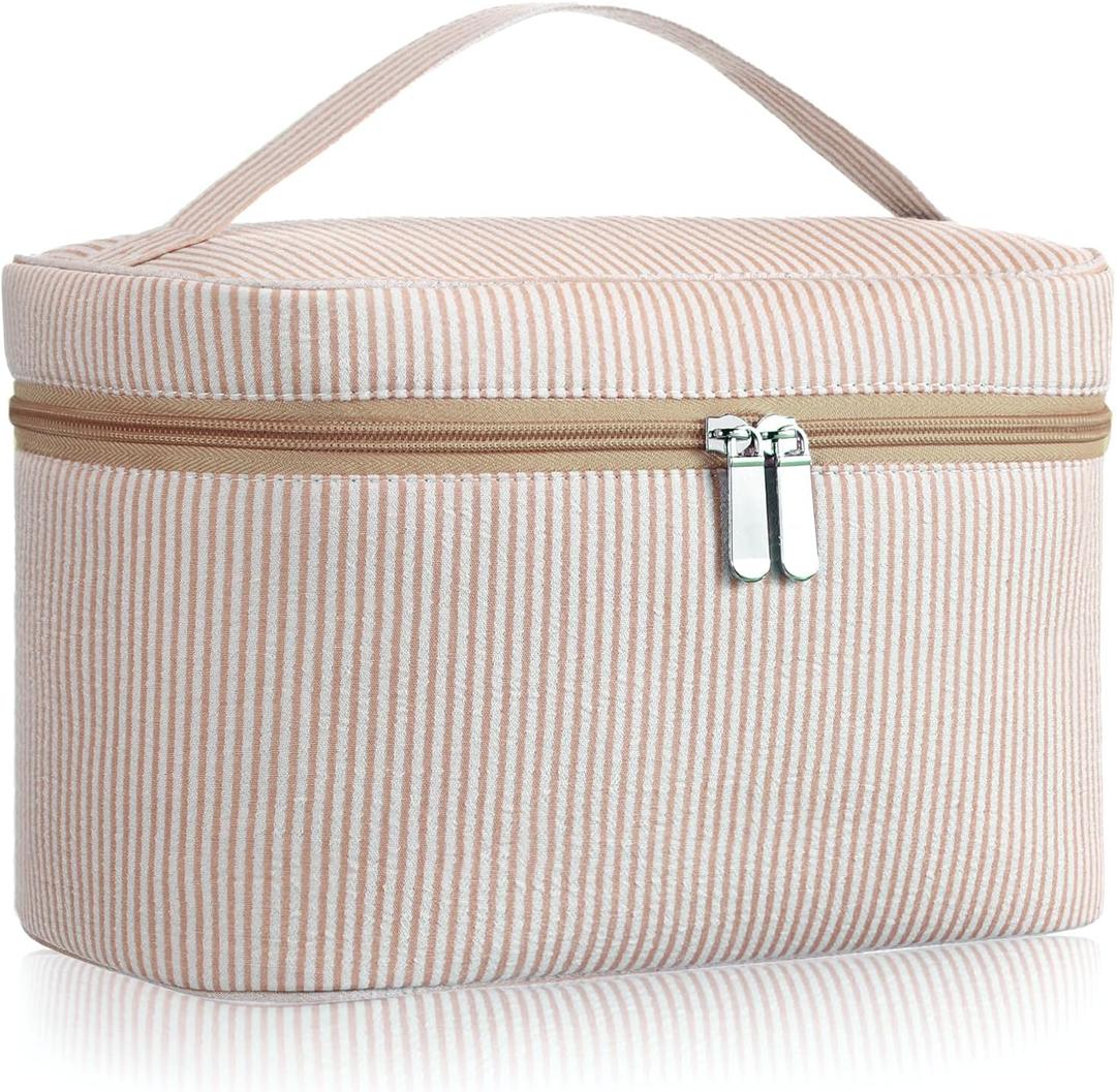 Large Makeup Bag for Women Toiletry Bag, Aesthetic Cute Seersucker Cosmetic Pouch, Teen Gift for Her Mom Girlfriend Wife Teacher Aesthetic Skincare Brushes Storage Organizer(Khaki)