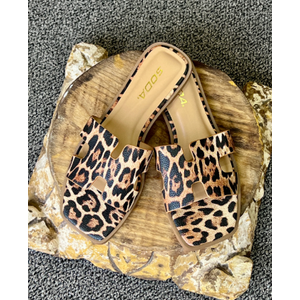 Soda Women Slip-On Sandals H-Band Flip-Flops Slides Square KNIT Leopard Cheetah, Size 8.5