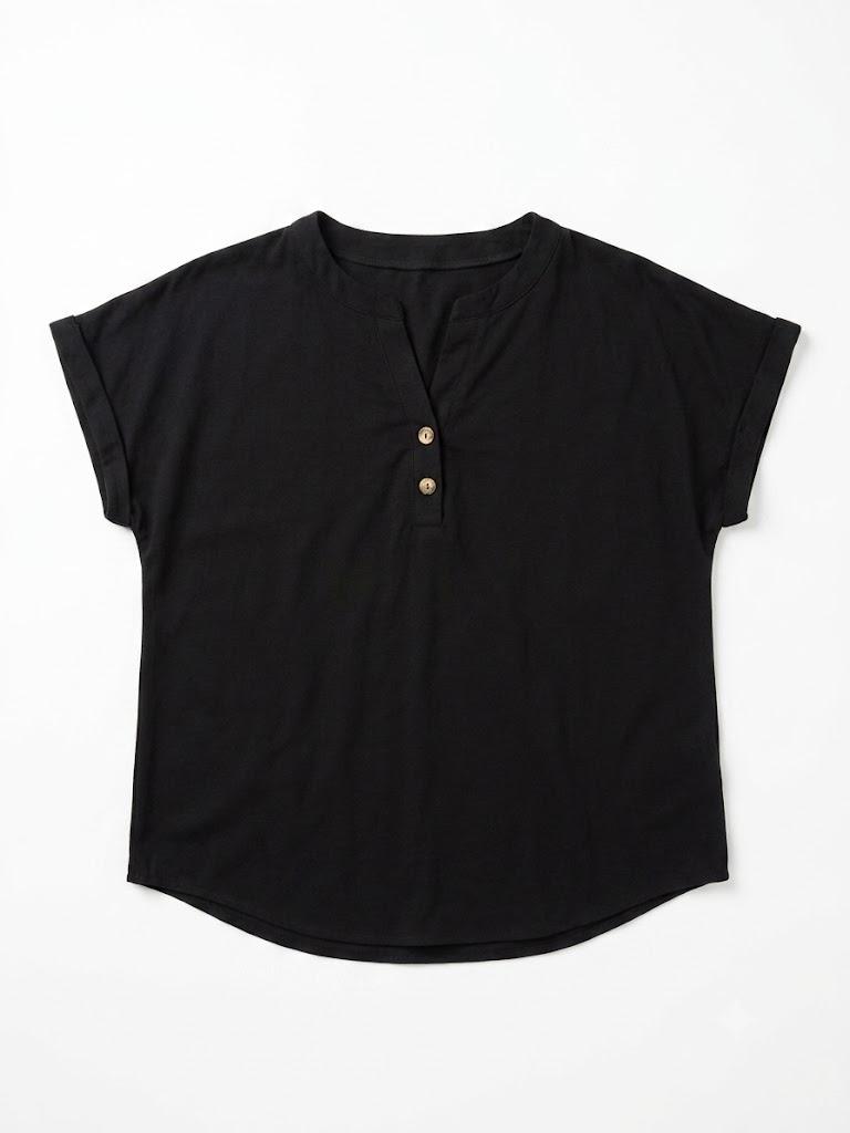 Women's Casual Black Short-Sleeve Henly-Style V-Neck Top with Wood Buttons XL
