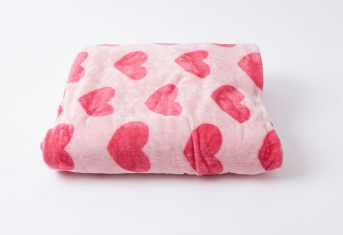 Ultra Soft Fleece Blanket for Women, Cozy Pink Throw Blanket for Sofa & Bed, Warm Plush Flannel Lightweight Blanket, Home Decor Gifts for Women, 58x78 inch Heart Shaped  Pink