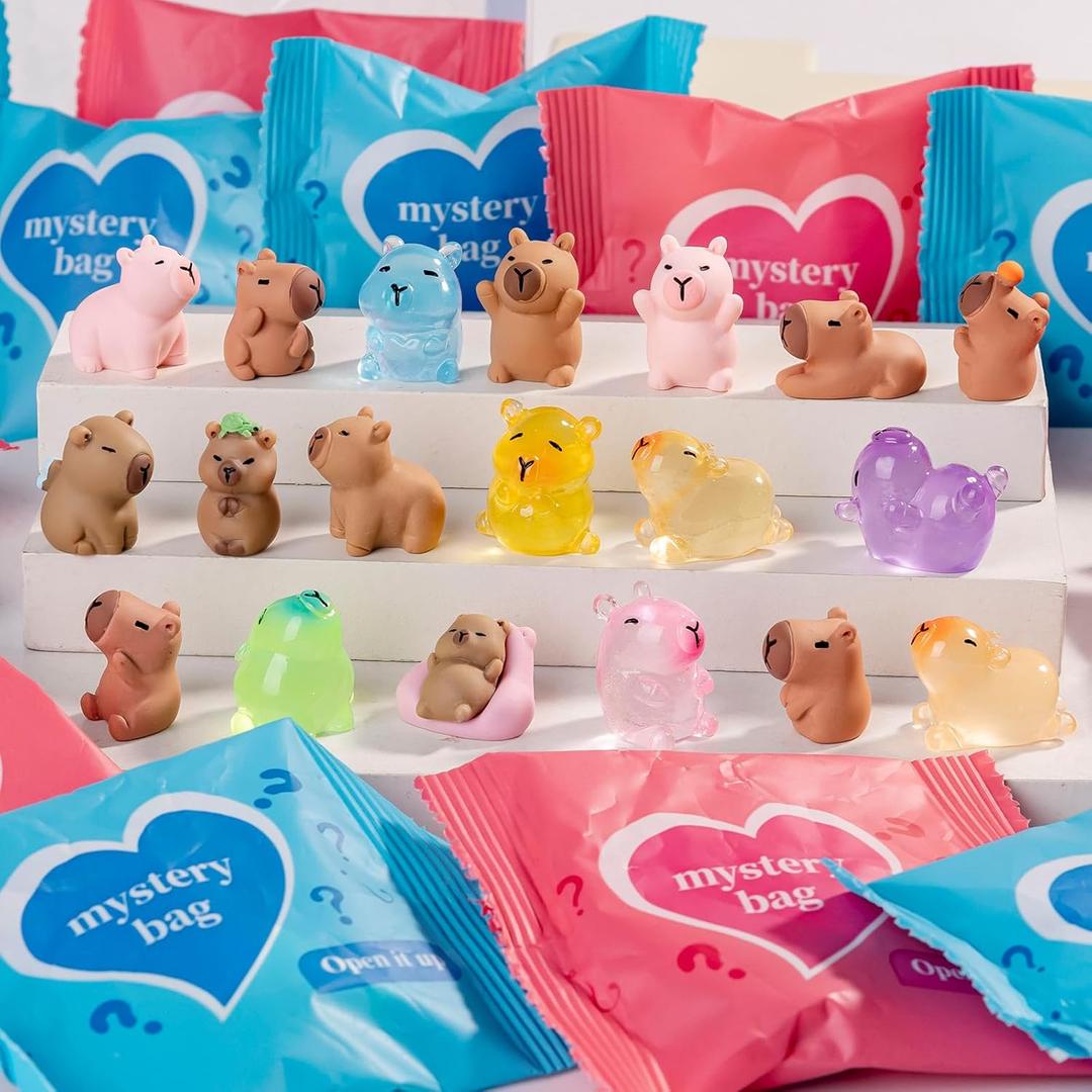 100 Pcs Mystery Bag Mini Resin Capibara Individually Packaged Blind Bags Cute Collectible Resin for Fairy Garden Accessories, Random Design