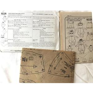 Simplicity 9228 Crafts Sewing Pattern Stuffed Cow Pig Clothes