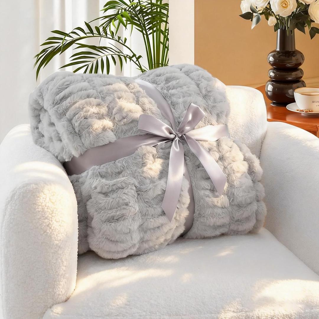 Ultra-Soft Faux Rabbit Fur Throw Blanket 50"x60", Cozy Fuzzy & Plush Throw for Couch & Bed Home Decor, Super Warm Fluffy Blanket for Women - Light Grey