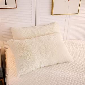 LIFEREVO 2 Pack Cream Faux Fur Pillow Shams,Shaggy Plush Home Decorative Luxury Series Super Soft Furry Pillow Case with Zipper Closure for Home Sofa Couch,Standard (Light Beige,20"x26") Light Beige
