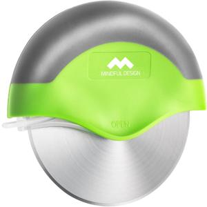 Mindful Design Pizza Cutter Wheel with Protective Blade Cover, Easy to Clean and Dishwasher Safe Ergonomic Pizza Slicer (Green)