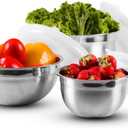 OVENTE Mixing Bowl Set with Lids, 3-Piece Stainless Steel Nesting Bowls for Easy Food Storage, Stackable Design, Kitchen Essential for Baking, Cooking and Prepping, Size 5, 3.5, 1.5QT, Silver BM46333S