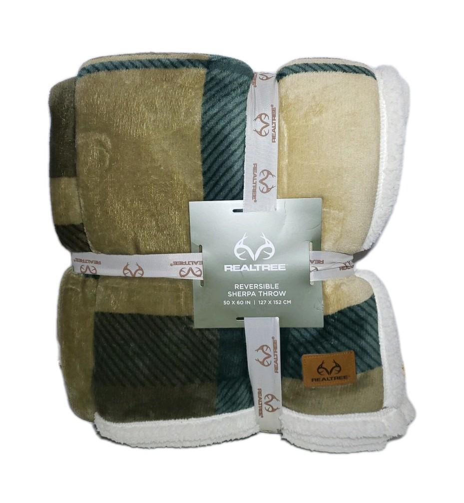 Realtree Reversible Sherra Throw 50×60 Inch
