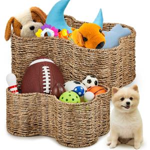 Maxcheck 2 Pcs Dog Toy Basket Bone Shaped Dog Toy Box Bin Handmade Wicker Bone Shaped Basket for Pet Storage Organizer, 2 Sizes 16. 1 x 12. 2 x 7. 1 Inch, 14. 2 x 10. 2 x 6. 3 Inch