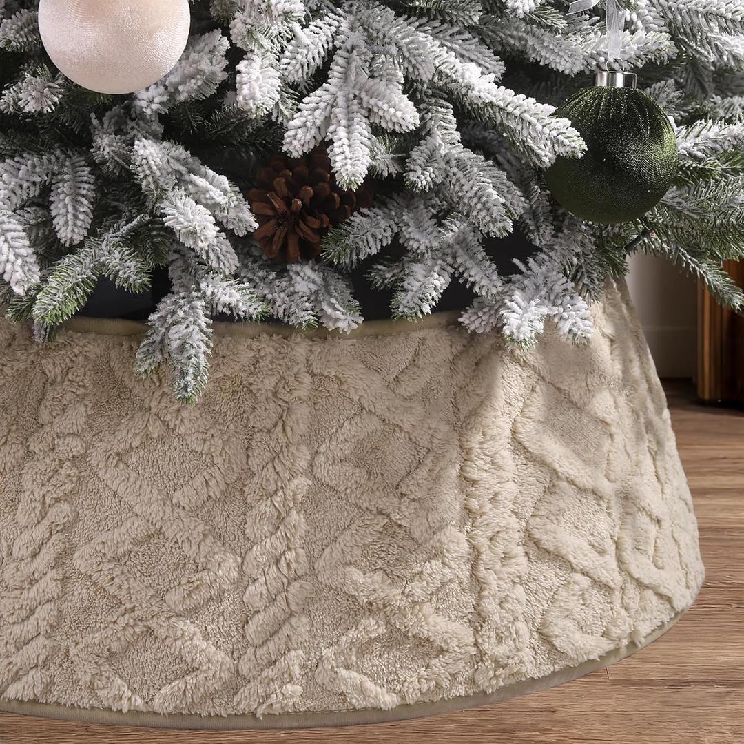 28 Inch Christmas Tree Collar Khaki Plush Faux Fur with Crossed Diamond Pattern, Soft Boho Xmas Tree Ring Tree Skirt for Christmas Artificial Trees Holiday Party Home Decor