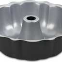 Cuisinart Chef's Classic Nonstick Bakeware 9-1/2-Inch Fluted Cake Pan,Silver