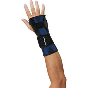 MUELLER Sports Medicine X-Stay Wrist Stabilizer, Wrist Pain Relief Support for Men and Women, Ideal for Carpal Tunnel, Tendinitis, Arthritis, Black (Small/Medium (Pack of 1))
