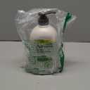 Aveeno Daily Moisturizing Body Wash for Women and Men for Dry & Sensitive Skin, Paraben, Soap & Dye-Free, Gentle Shower Cleanser, Dermatologist Recommended Brand, Lightly Scented, 33 Fl Oz