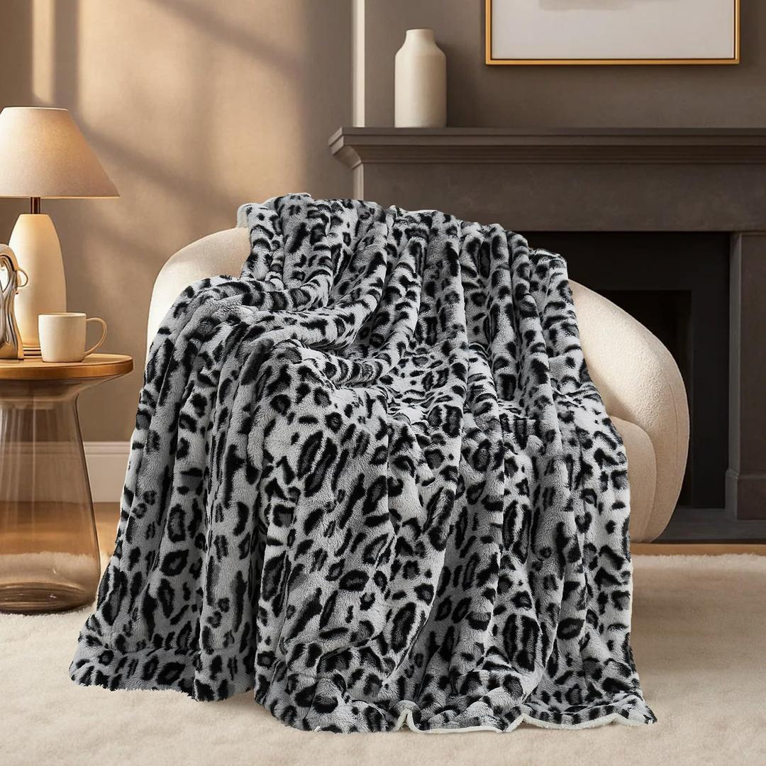 Cozy Bliss Luxury Faux Fur Throw Blanket Leopard Print, Non Shedding Double Sided Sherpa Blankets Super Soft Fluffy Thick Warm Throws Home Decor for Couch Bed Sofa Women,50"*60"Inches Snow Leopard