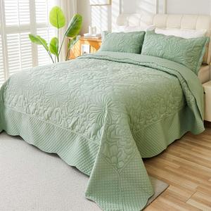 Oversized King Quilt Set Bedspread 120x120-Sage Green California King Quilts 3 PCS-Lightweight Quilted Bedding Extra Large-Floral Coverlet for All Season