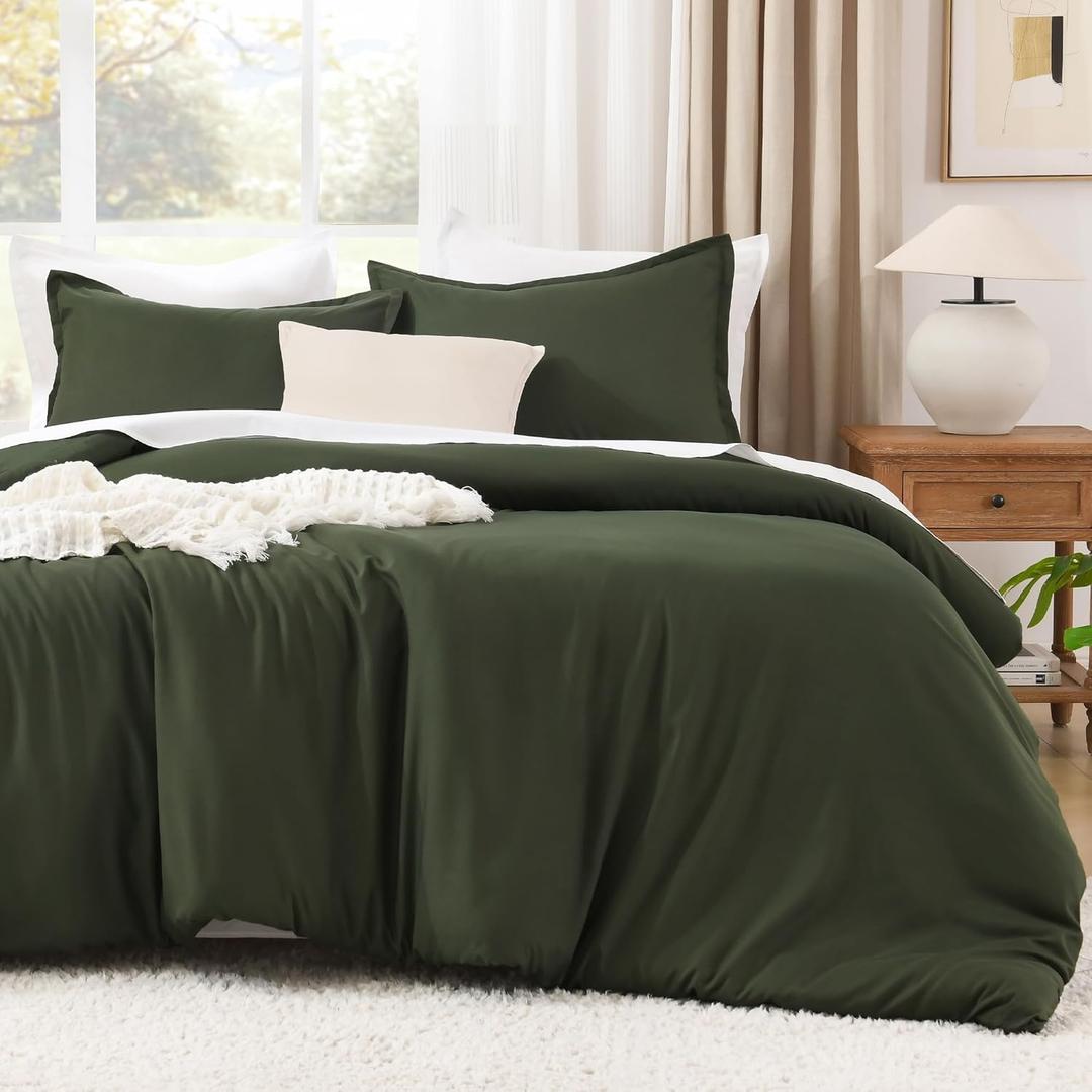 Litanika Dark Olive Green Comforter Set Queen, 3 Pieces Solid Bedding Comforter Set, All Season Fluffy Bed Set (90x90In Comforter & 2 Pillowcases)