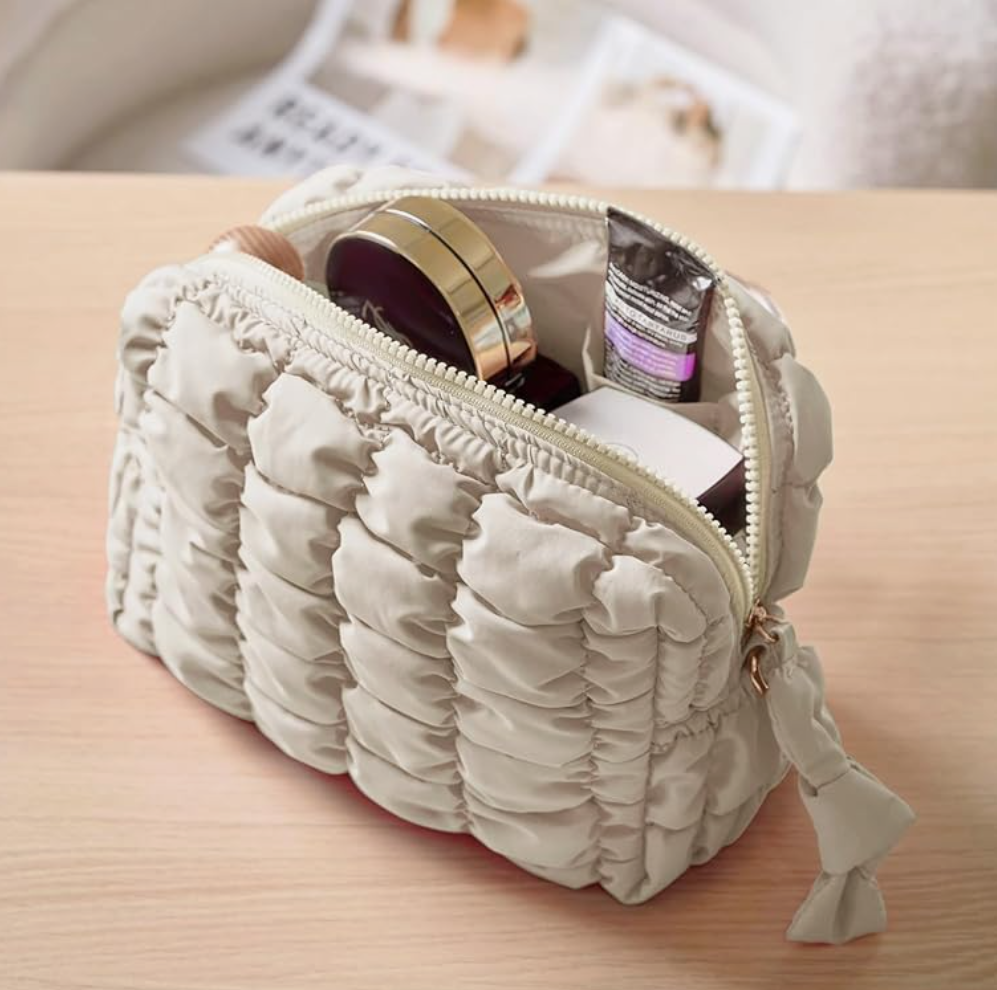 Yarnic Quilted Makeup Bag Cosmetic Bag, Travel Toiletry Bag for Women, Cute Makeup Bag Organizer Puffer Makeup Pouch (M, Beige)