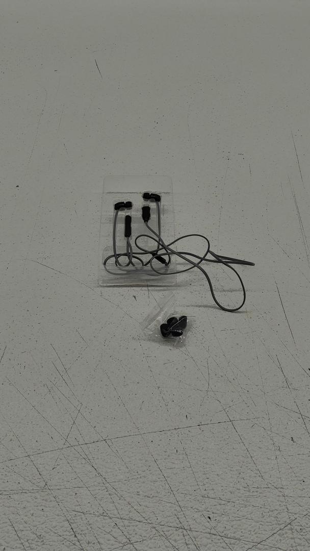 ACX EARBUDS WITH LIGHTNING TIP BLK