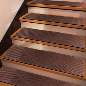 Non Slip Stair Treads for Wooden Steps Indoor，7 Pack 8" x 30" Non Slip Carpet Stair Treads with Reusable Adhesive Rubber Backing，Staircase Step Treads Carpet Treads for Kids Elders and Pets