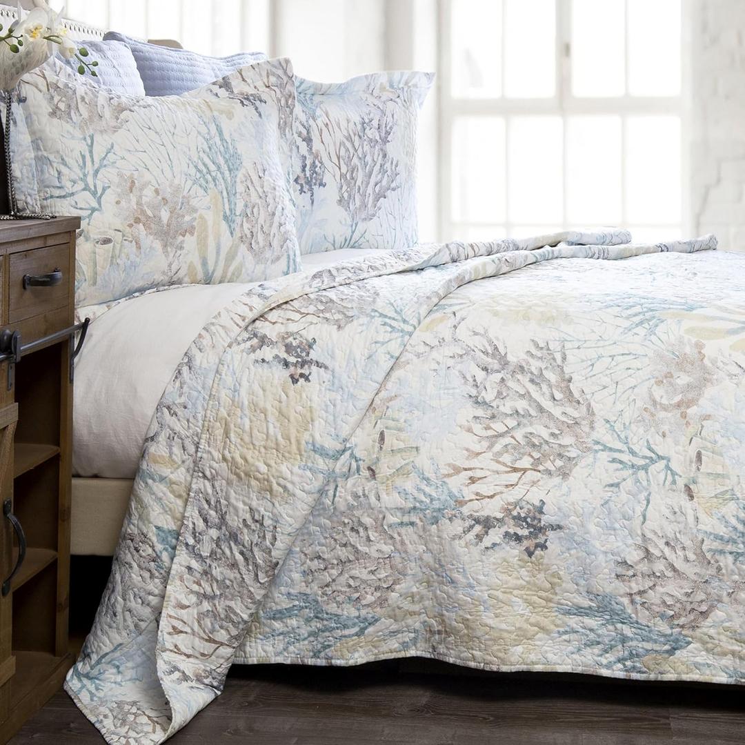 CARSTENS, INC. Coastal Beach Bedding Set, Nautical 3-Piece Microfiber Ocean Quilt, Coastal Summer, Full/Queen