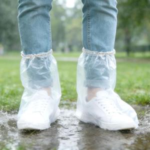 Disposable Waterproof Shoe Covers for Rain, 10 Pairs Non-Slip Rain Boot Covers for Women & Men, Plastic Disposable Shoe Protectors (Clear, One Size Fits Most)