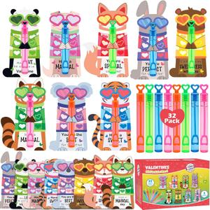 Valentines Day Gifts for Kids, 32 Pack Mini Bubble Wands with Valentines Animal Themes Greeting Cards for Kids, Valentine's Day School Prize Party Favor, Classroom Exchange Gift Set