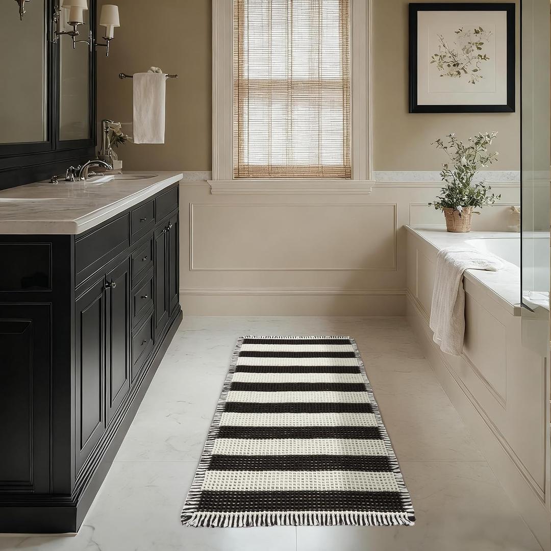 MatEssenz 2x4ft Waffle Bath Mat, Water Absorbing Bath Mat Nonslip Fast Drying Soft Foot Feeling Long Bathroom Rug for Bathroom, Machine Washable Runner Rug withTassels, Black and White Stripes