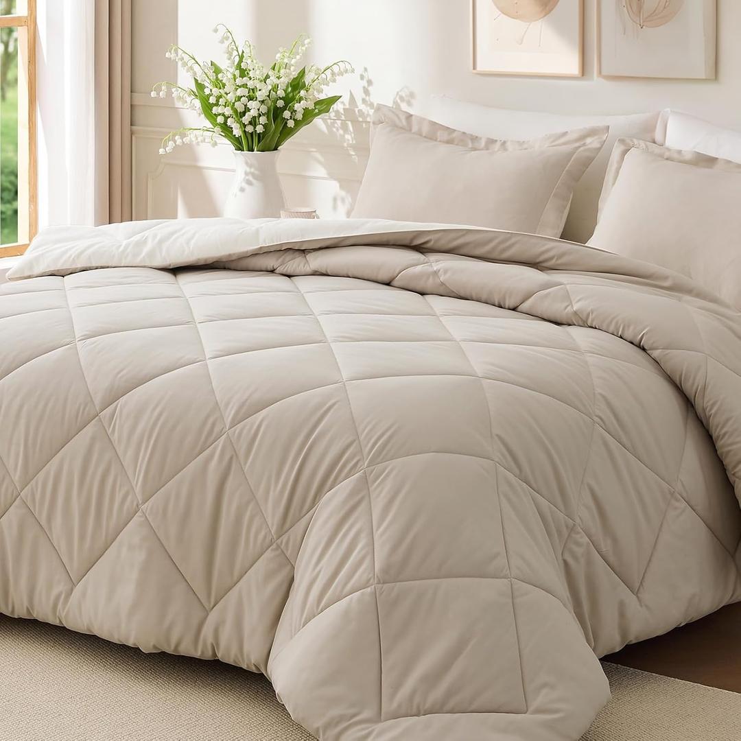 JOLLYVOGUE King Size Comforter Set, Soft Reversible Bedding for All Seasons, 3 Pieces Down Alternative Bed Set Includes 1 Lightweight Comforter (104"x90") and 2 Pillow Shams (20"x36"), Beige & Ivory