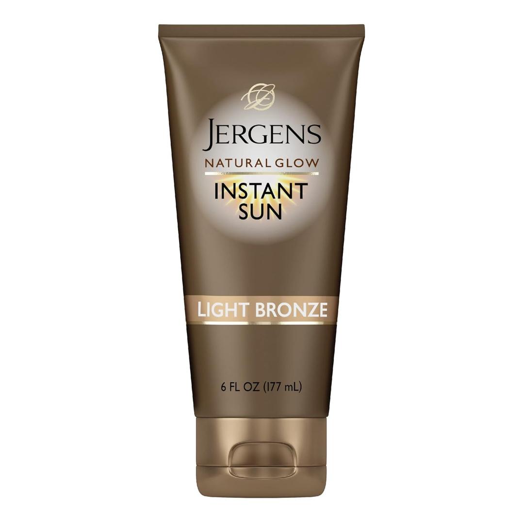 Jergens Natural Glow Instant Sun Tanning Moisturizer + Bronzer, Lightweight Sunless Tanning for Natural-Looking Color, Light Bronze, 6 Oz