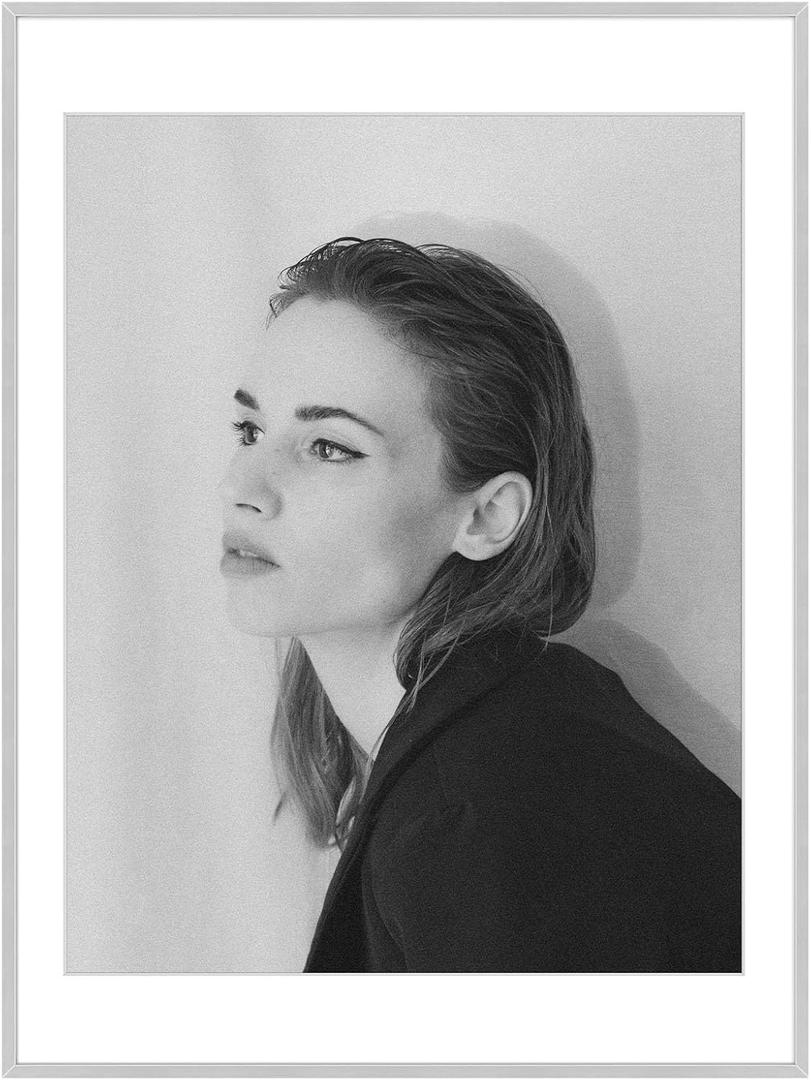 Golden State Art - 18x24 Aluminum Picture Frame - with Mat for 16x20 Photo or Without Mat for 18 x 24 Poster - Real Glass Cover - Simple and Elegant Decor for Wall Mounting - 1 Pack - Silver