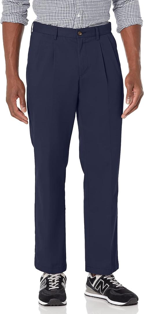 Amazon Essentials Men's Classic-Fit Wrinkle-Resistant Pleated Chino Pant (in Big & Tall) (44W x 30L, Navy)