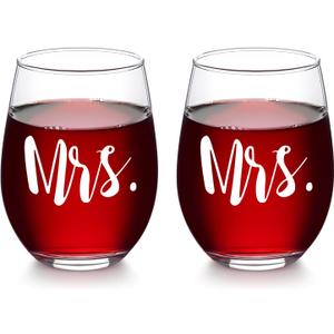 Futtumy 17 Oz Mrs and Mrs Wine Glass Set of 2, Lesbian Gifts, Engagement Gifts for Couples, Gifts for Newly Engaged Couples Her Wife Girlfriend, Lesbian Gifts for Birthday Anniversary Valentine's Day
