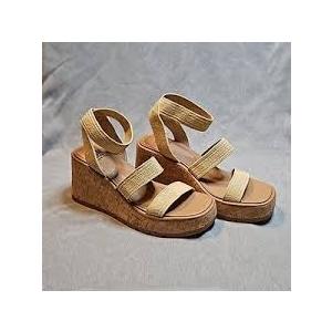 SM NEW YORK Color TAN, Size 8.1/2
