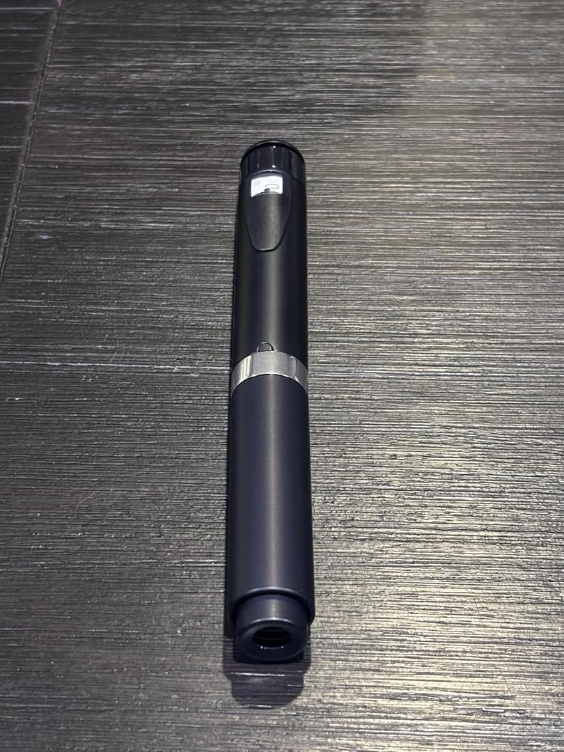 Reusable Injection Pen Black with Cartridge