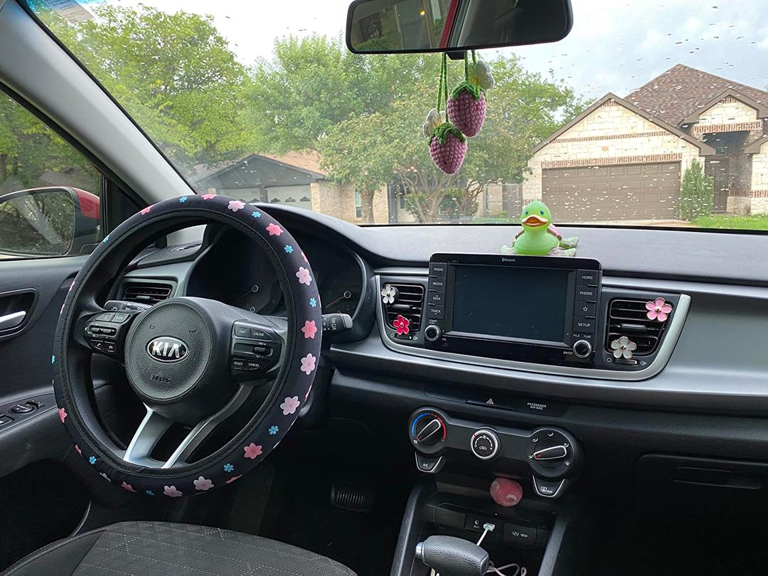 5 Pcs Flower Car Accessories Set Include 1 Daisy Steering Wheel Cover and 4 Flowers Car Air Vent Clips, Universal 14.5-15 in Floral Steering Wheel Cover for Women SUV Truck (Vivid Pattern)