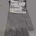 Microplane Cut Resistant Glove Keep Hands Safe in The Kitchen, One Size (Pack of 1) (Black)