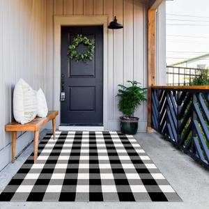 MUBIN Cotton Buffalo Plaid Rug, 4' x 6' Black and White Outdoor Rug Decorative Mat, Washable Large Doormat Hand-Woven Foldable Area Rug for Outdoor Patio Indoor Living Room Dining Room Kitchen