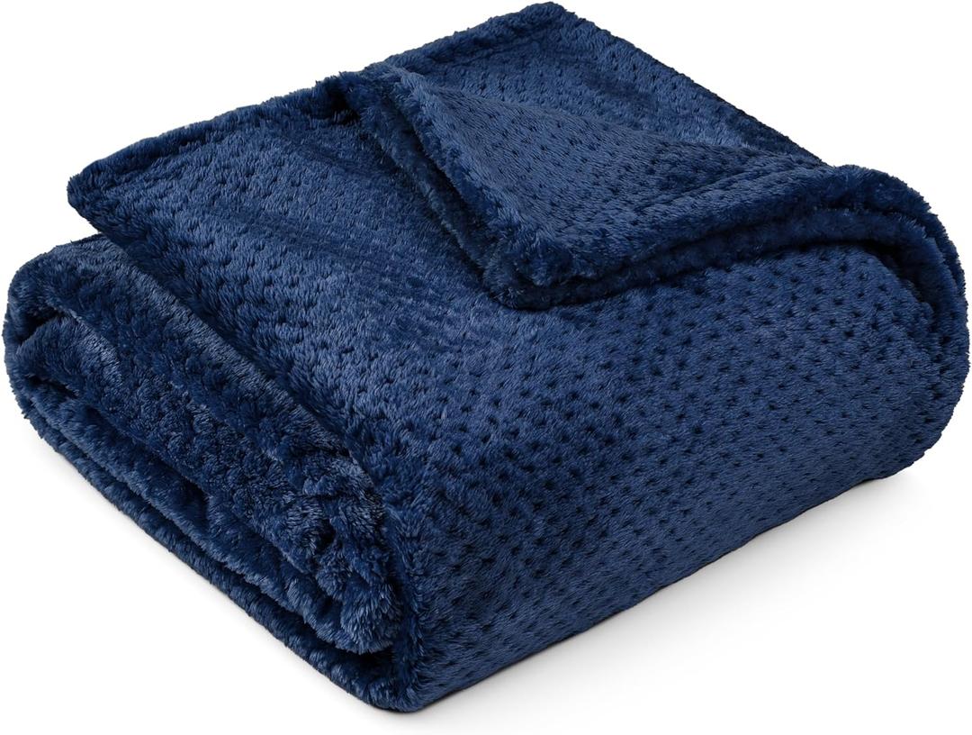 PAVILIA Navy Blue Throw Blanket for Couch, Twin Bed, Soft Fleece Throws for Sofa Chair, Fuzzy Waffle Textured Blanket, Cozy Warm Lightweight All Season Blanket Throw, 60 x 80 Inches - Twin, Navy Blue