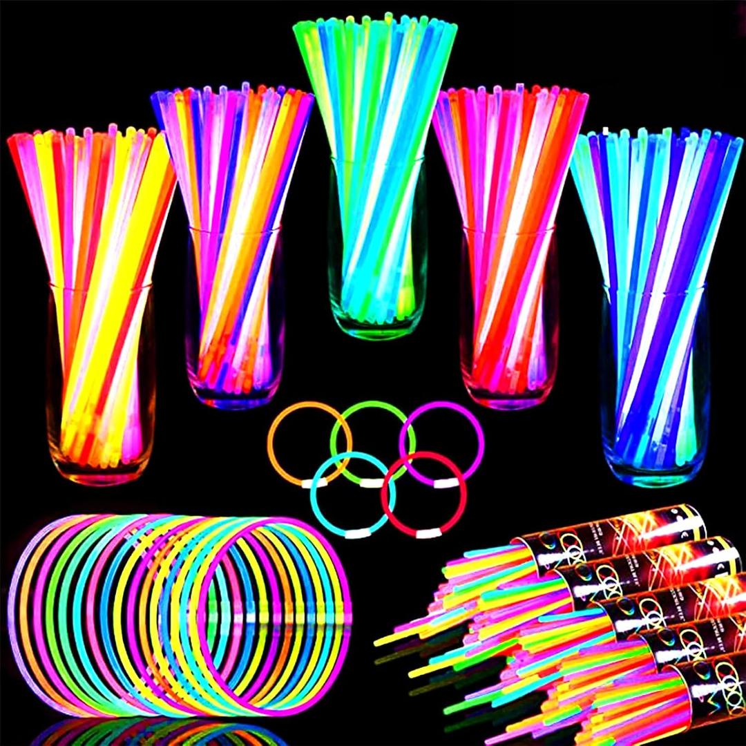 TURNMEON 500 Pack Ultra Bright Glow Sticks Bulk Glow In The Dark Party Supplies Necklace Bracelet with Connector 8" Light Up 14Hrs Long Last Party Favors Toy Birthday Wedding Pool Patriotic