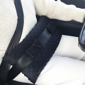 Hysterectomy Pillow Abdominal Post Surgery Pillows with Pocket Comfort for Ice Heat Packs Tummy Tuck Belly Incision Recovery Seatbelt Gifts Women Patients Minky Dot Black