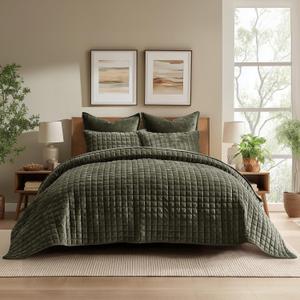 RECYCO Luxury Velvet Quilt Set Full Queen Size, Lightweight Velvet Comforter Set, Oversized Bedspread Coverlet Quilted Bedding Set, with 2 Matching Pillow Shams, for All Season, Olive Green