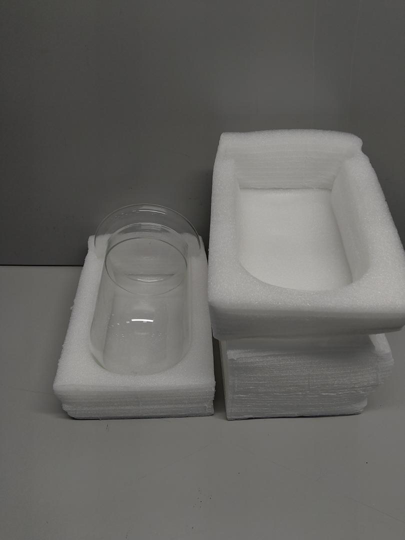 STARVAST 2PCS Glass Dome Cloche with Airhole and Base, 8.7 x 5.9 x 4.7 Inches, Clear Terrarium Planter Container for Plant Flower Home Tabletop Display Centerpiece, Plants Not Included