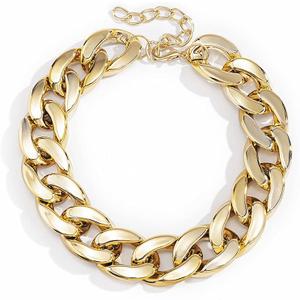 Punk Cuban Link Chain Choker Necklace Plastic Chunky Curb Chain Necklace Chic Layered Clavicle Necklace Hiphop Accessories for Women and Girls (Gold)