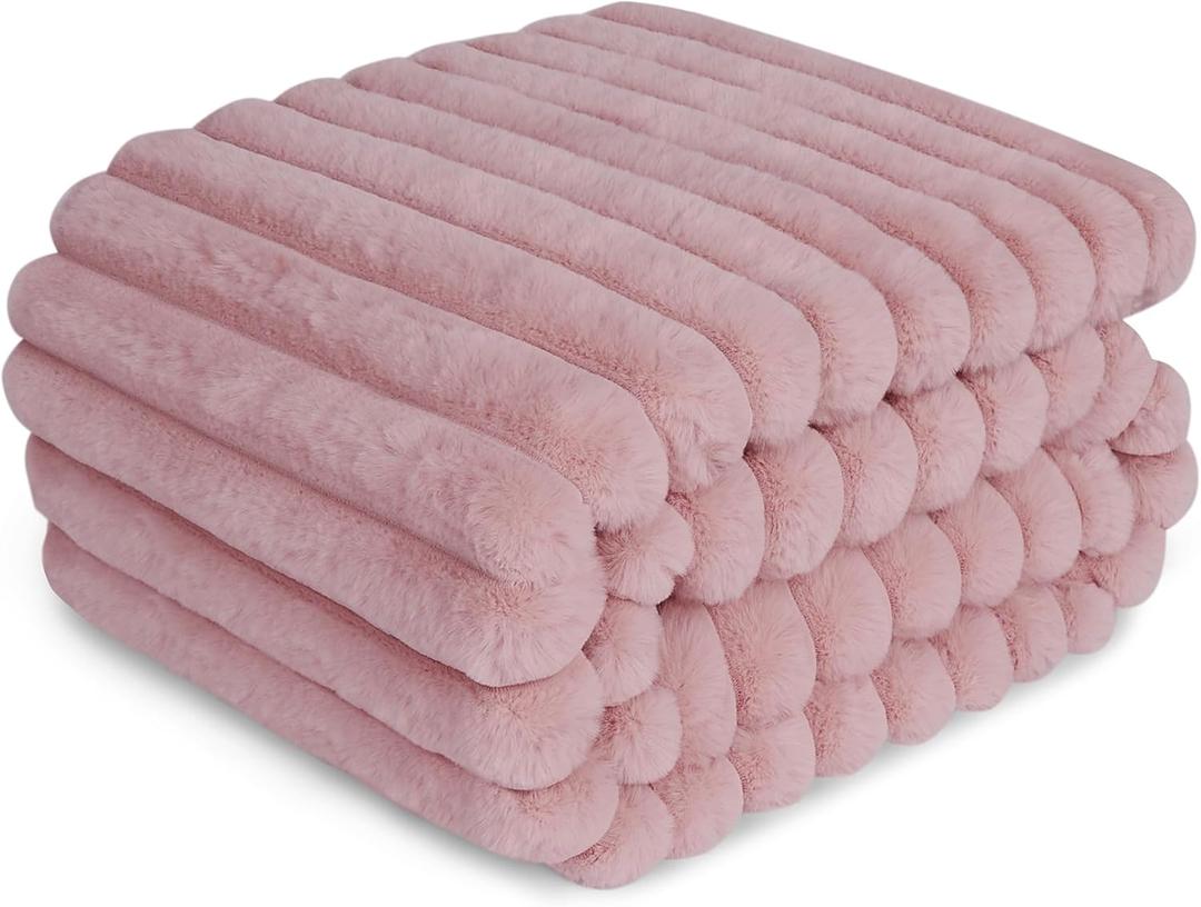 Waterproof Dog Blanket for Couch, Luxury Plush Washable Large Dogs Blankets for Furniture Protection, Super Soft Calming Pet Blanket for Indoors (Pink, 50"x60")