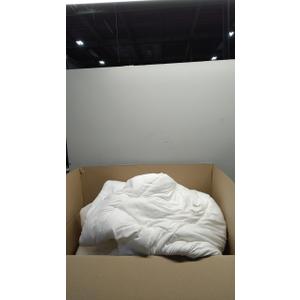 Amazon Basics White Down Alternative Comforter and Duvet Insert with Corner Tabs (King, Light)
 102x90in